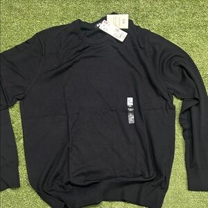 Uniqlo Men's Black Sweater